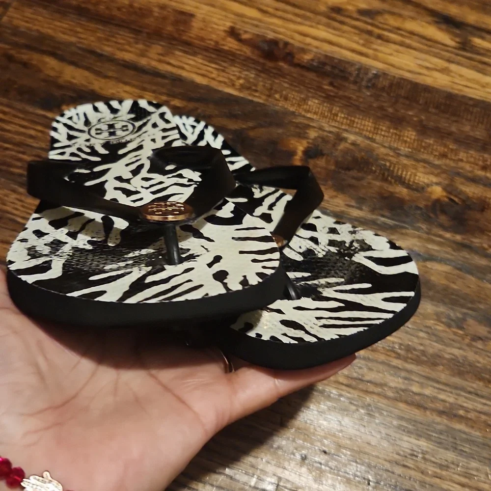 Tory Burch Sandals - Picture 7 of 7